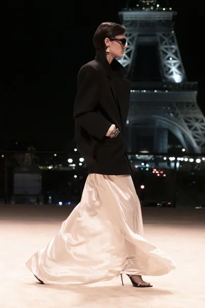 Look 1